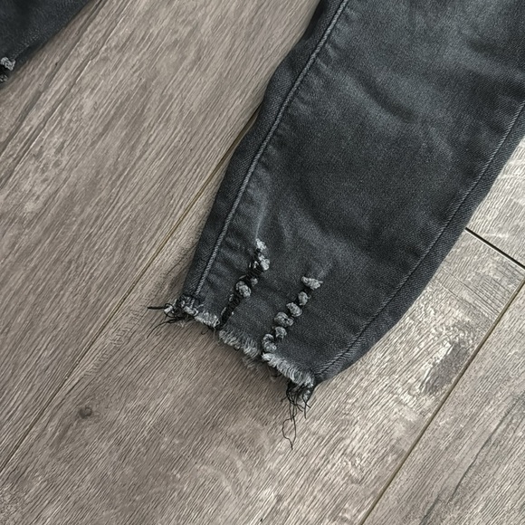 Girls black distressed skinny jeans 8 - Picture 2 of 5